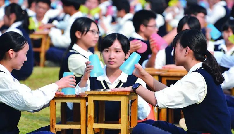 团建足球的游戏规则_关于足球的团建游戏_足球游戏游戏规则